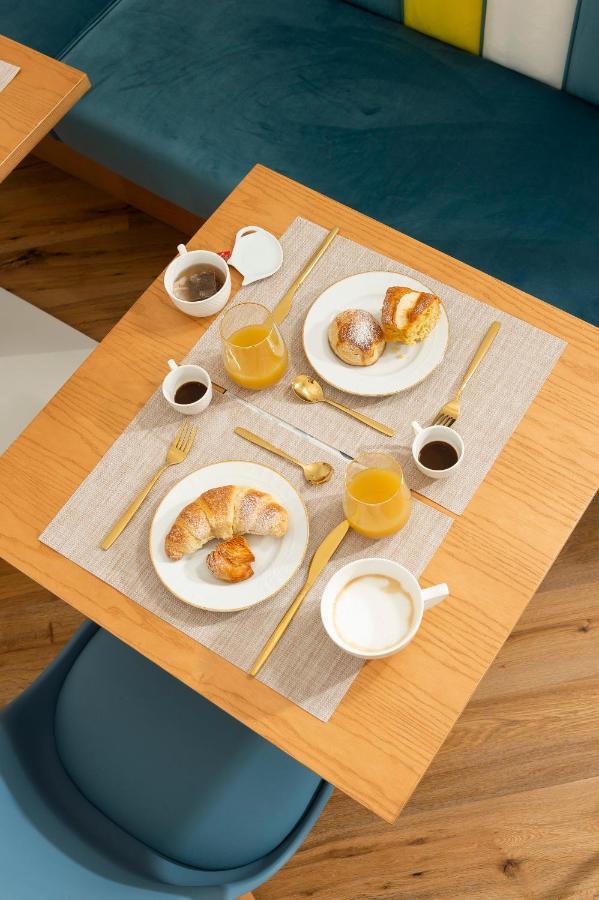 ナポリ Ramo D'Oro Bed & Breakfast エクステリア 写真
