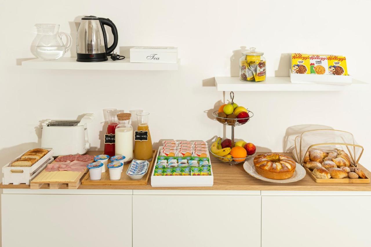 ナポリ Ramo D'Oro Bed & Breakfast エクステリア 写真